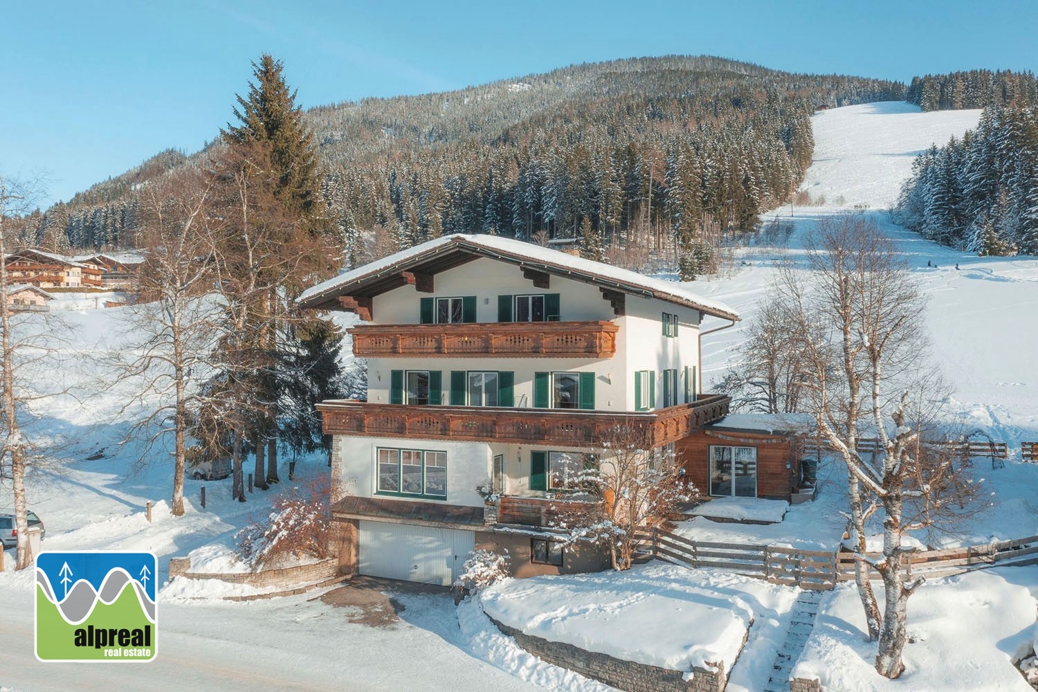 Huis met 3 app en 2 gastenkamers Salzburgerland Oostenrijk