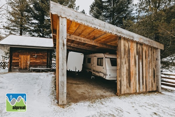 Vakantiehuis met appartement en bijgebouwen Turrach Steiermark Oostenrijk