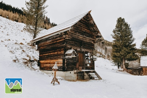 Vakantiehuis met appartement en bijgebouwen Turrach Steiermark Oostenrijk