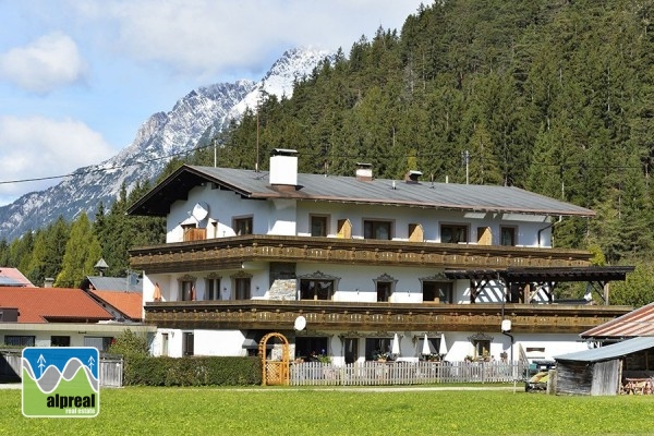 Hotel  Bed  Breakfast with 11 guest rooms in Tirol Austria