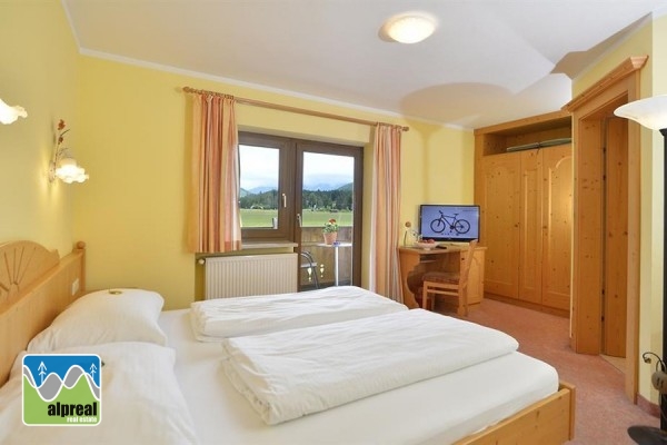 Hotel  Bed  Breakfast with 11 guest rooms in Tirol Austria