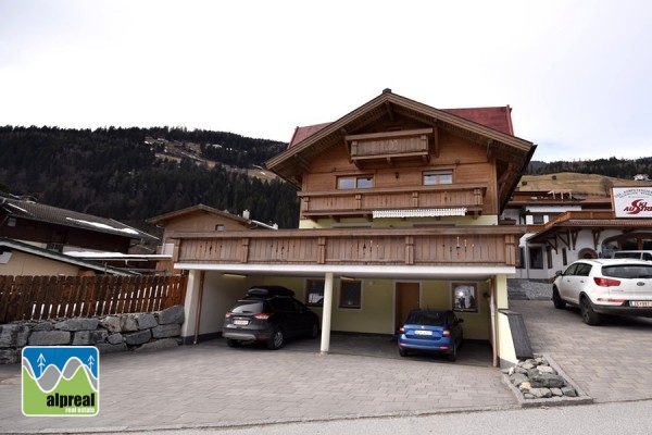 Appartementhuis met 3 appartementen Bramberg am Wildkogel Salzburgerland Oostenrijk