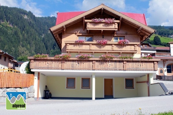 Appartementhuis met 3 appartementen Bramberg am Wildkogel Salzburgerland Oostenrijk